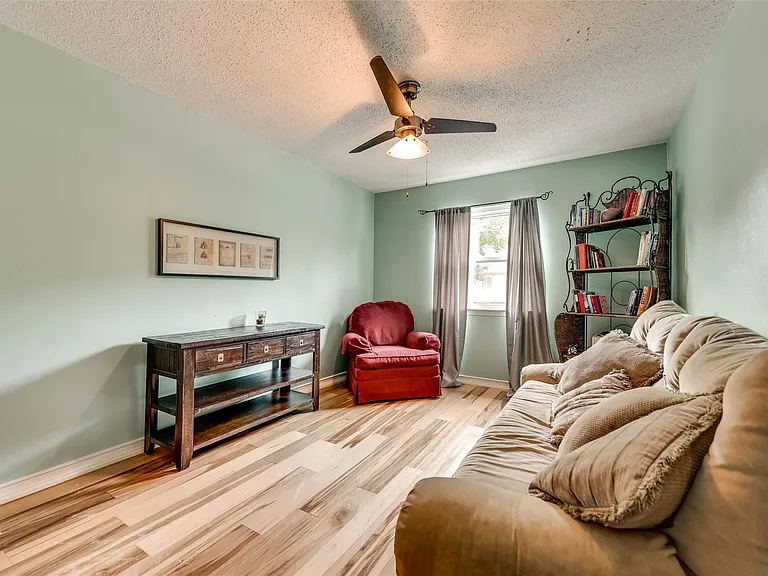 426 Westview Ter — Photo 20