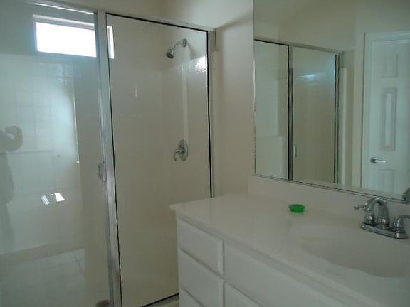5th image of 3036 Thicket Bend Ct