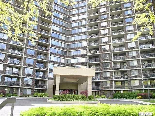 1st image of 2 Bay Club Dr APT 19D