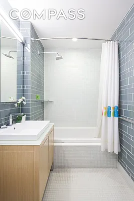 Rented by Compass | media 23