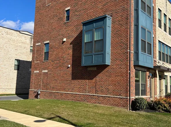4770 Towne Square Blvd, Suitland, MD 20746