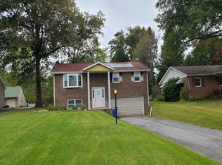 1948 Duella Ct, York, PA 17404