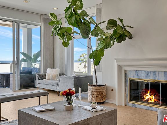 4th image of 1351 Palisades Beach Rd #200