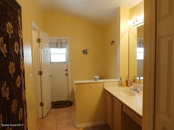 4th image of 4606 Helena Dr