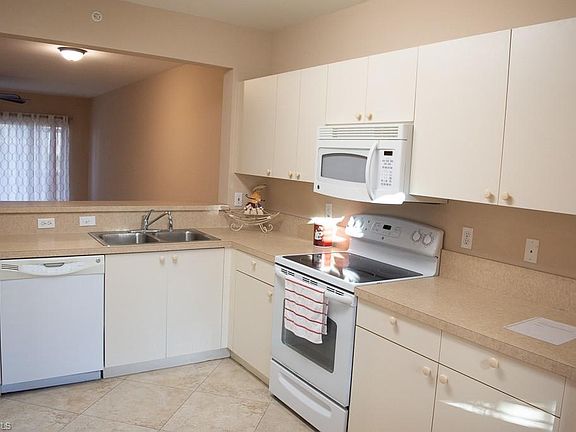 5th image of 7846 Regal Heron Cir APT 101