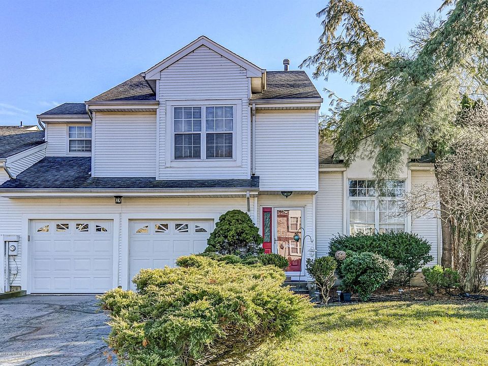 1st image of 104 Bonnie Dr