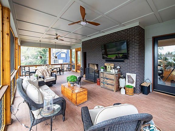 Screened Porch