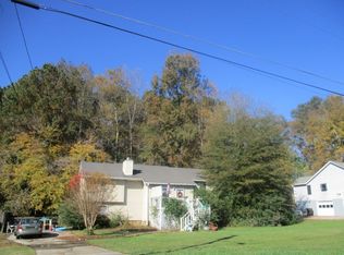 5271 Springtide Ln, Powder Springs, GA 30127