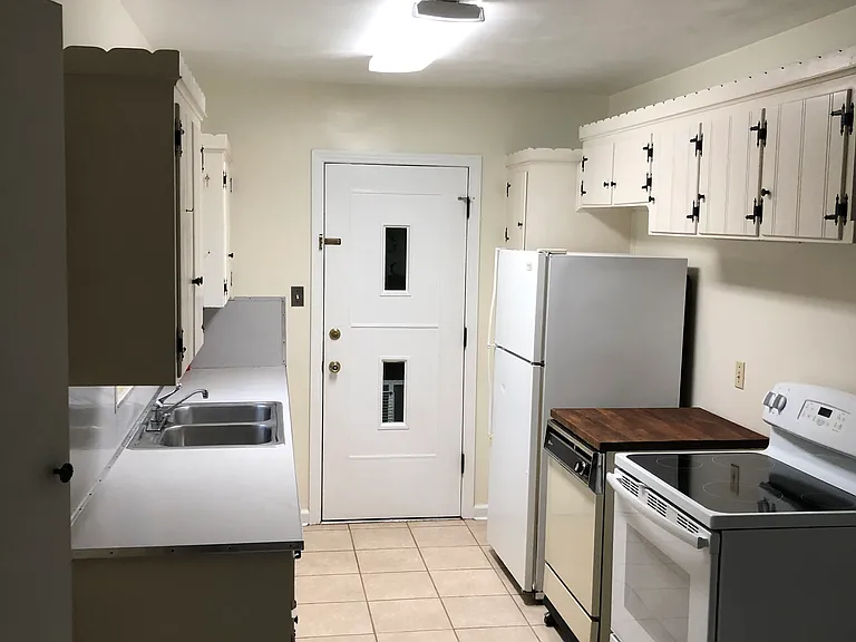 518 NW 34th Dr — Photo 5