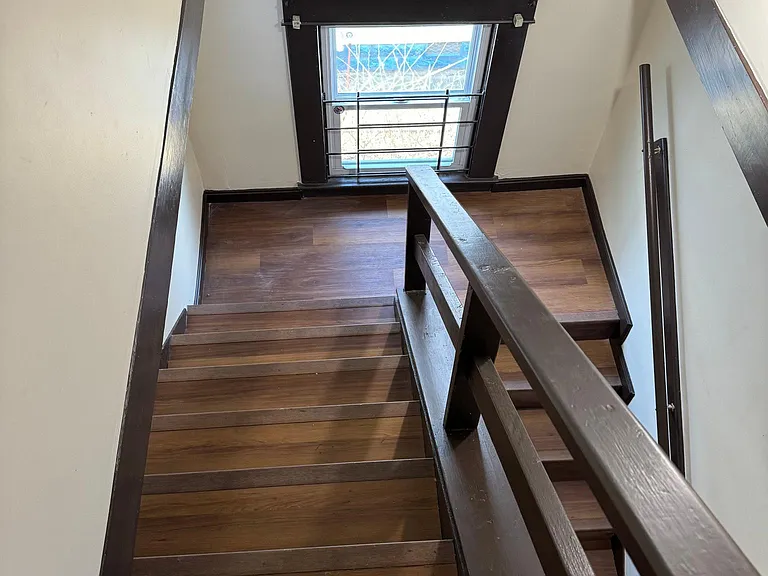 2706 Hale Ave — Photo 16