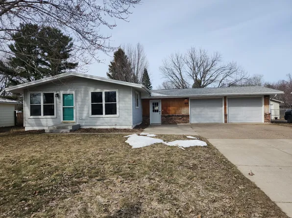 609 N 4th St, New Richmond, WI 54017