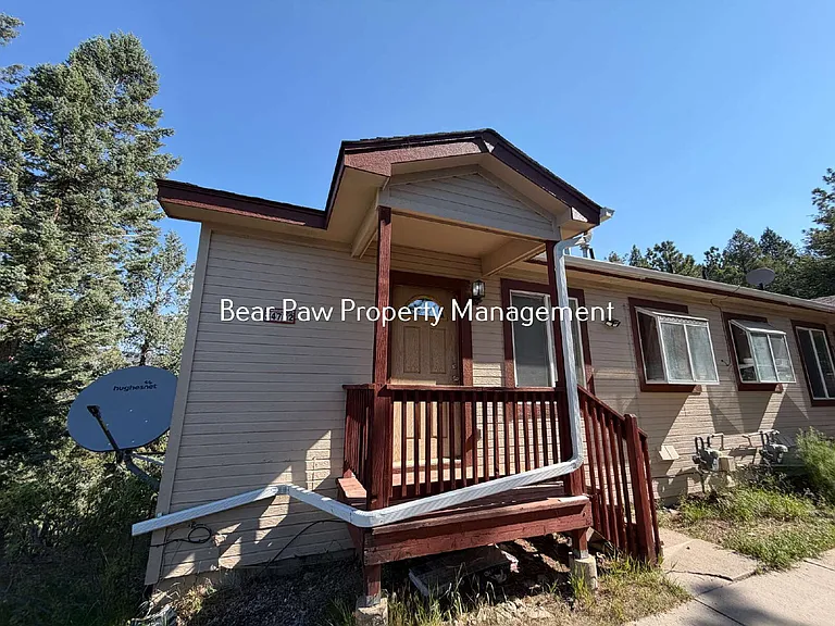 34772 Whispering Pines Trl — Photo 1