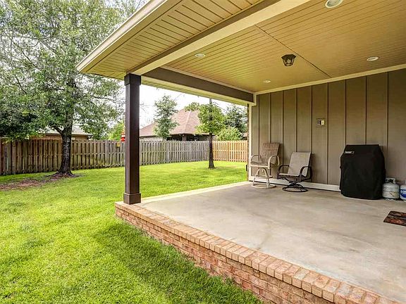 3rd image of 5533 Silverbell Ct