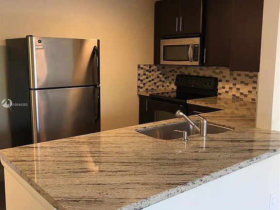 5th image of 9001 SW 77th Ave APT C201