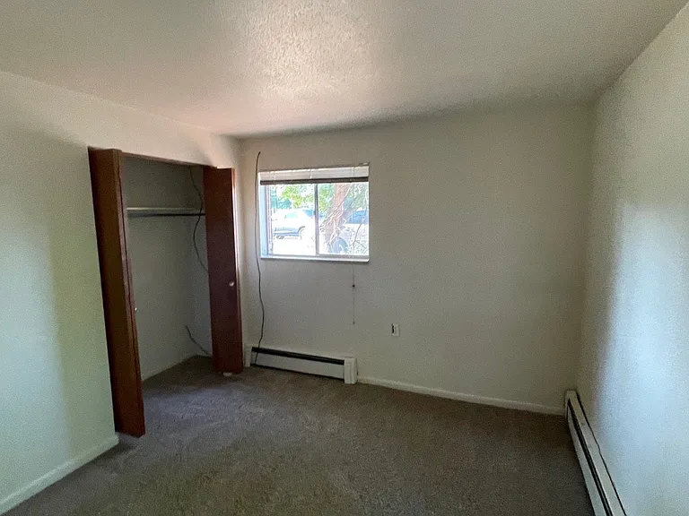 1313 Burton Ct — Photo 12