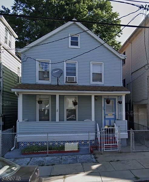 1st image of 153 S Park St