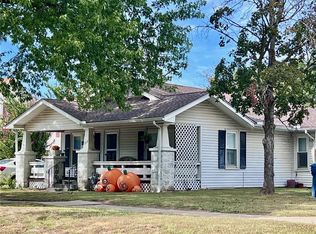 1312 W 3rd St, Coffeyville, KS 67337