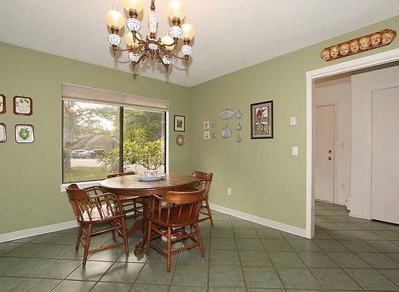 4th image of 429 Heritage Hills B #B