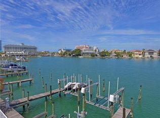 620 Bayway Blvd APT 2, Clearwater Beach, FL 33767