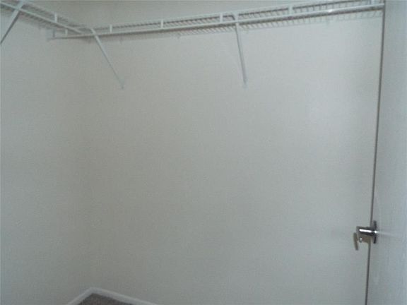 4th image of 10018 Sugarvine Ln