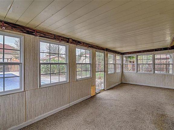 3rd image of 703 W Embercrest Dr