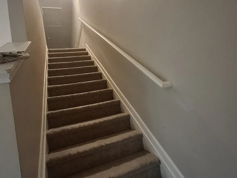 2137 Belmont Cir — Photo 8