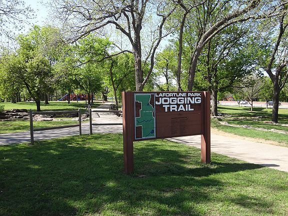 La Fortune park trail (3mi m/l)