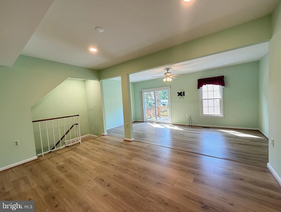 3 bed, 4.0 bath, 1790 sqft, $2,850 — Photo 4