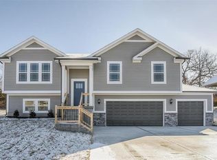 12304 E 89th Ter, Kansas City, MO 64138