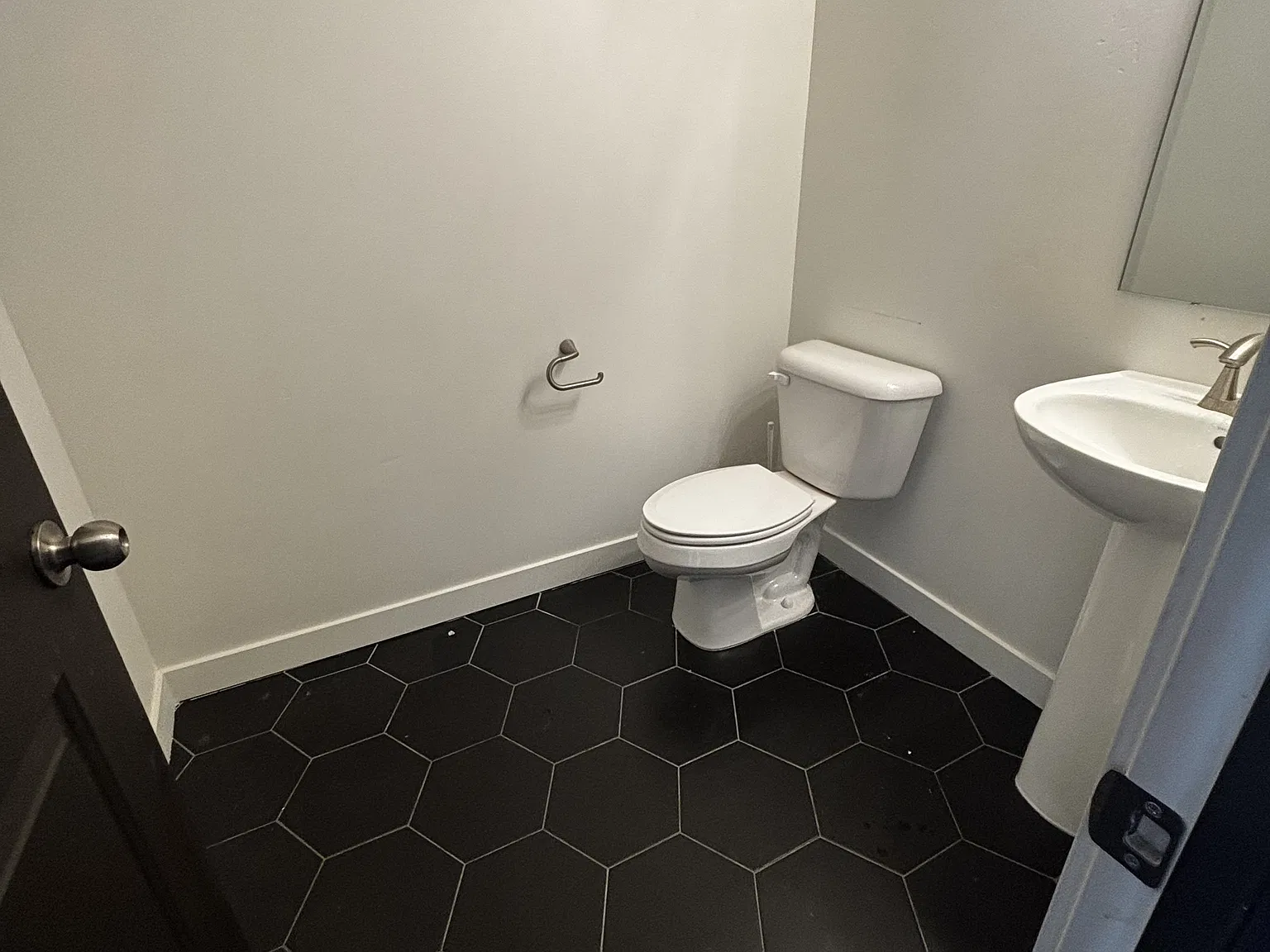 675 E Verdant Dr - AD - 1 — Photo 2