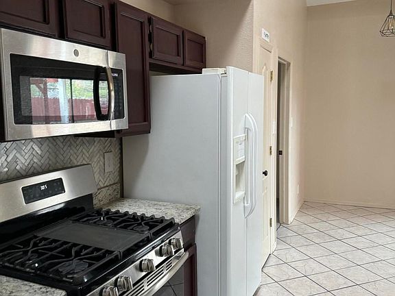 4th image of 11112 Loma Roja Dr