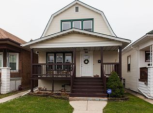 4209 W Melrose St, Chicago, IL 60641
