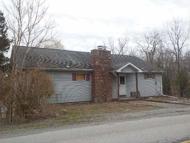 1st image of 14 Walnut Hill Dr