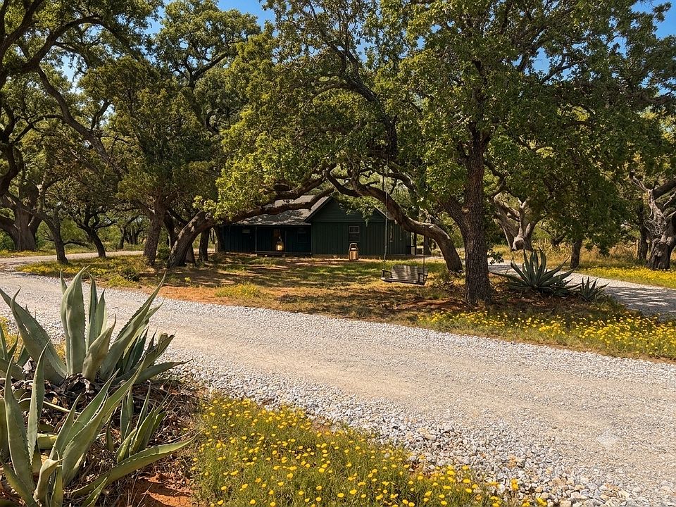1st image of 1609 County Road 207
