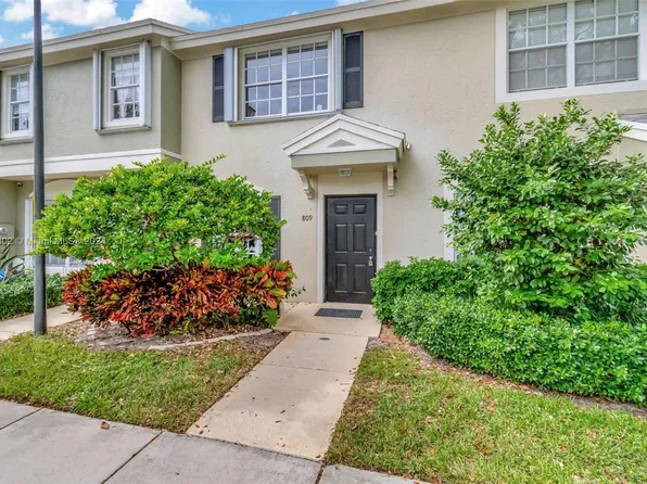 809 Kokomo Key Ln, Delray Beach, FL 33483