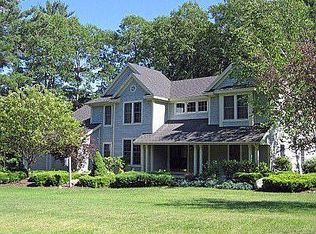 419 Ridgehill Rd, Schenectady, NY 12303