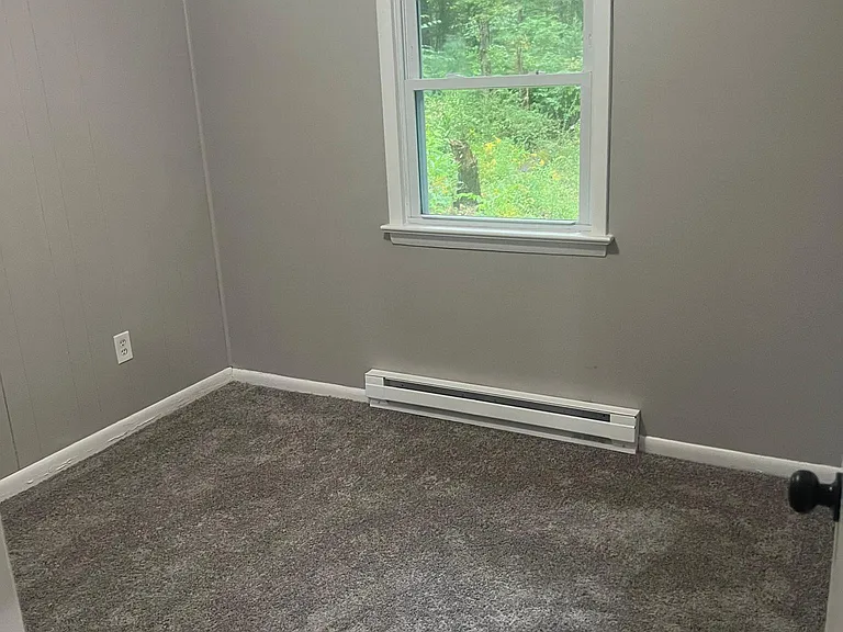 124 Spruce Ln — Photo 11