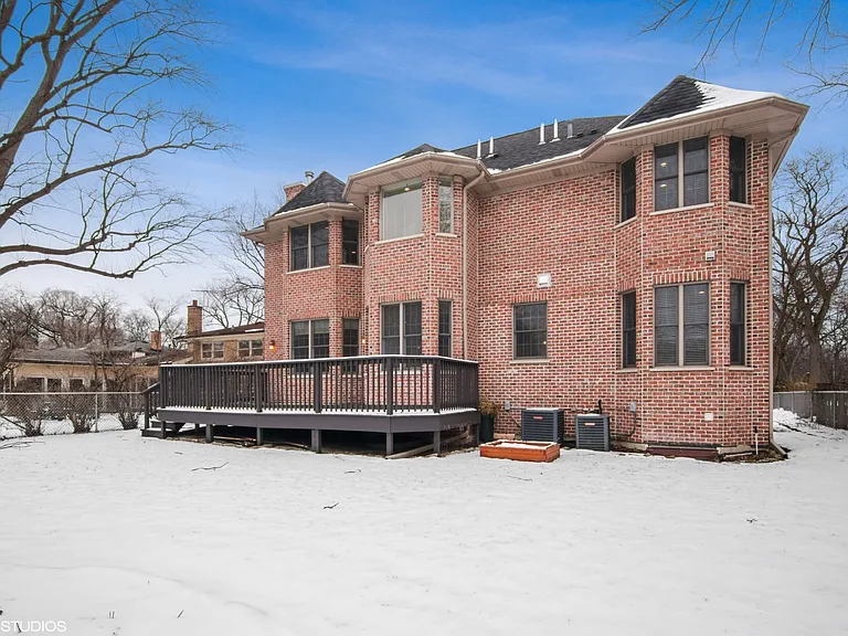507 Locust Rd — Photo 15