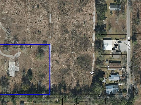 2nd image of Dedeaux Road