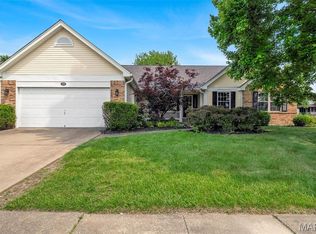 1045 Sprinters Row Dr, Florissant, MO
