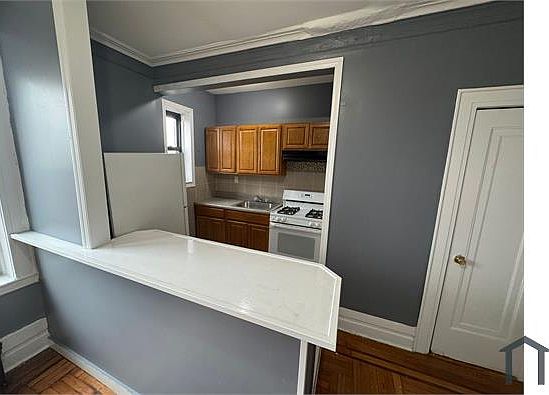 1st image of 244 Roseville Ave APT 502
