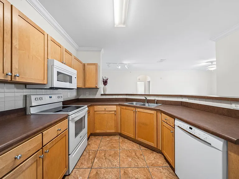 6421 Borasco Dr #3206 — Photo 18