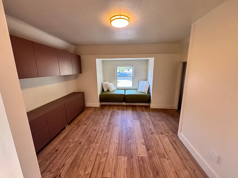 3800 G St — Photo 15