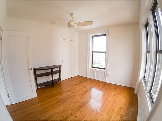 Rented by Roselyn  Fortuna LLC | media 46