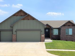 807 N Tyndall Ct, Derby, KS 67037