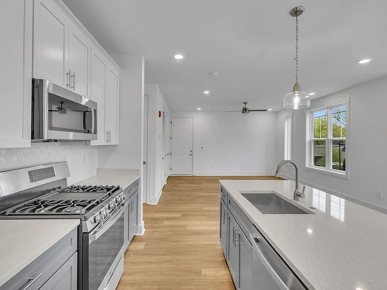 423C Veritas St — Photo 27