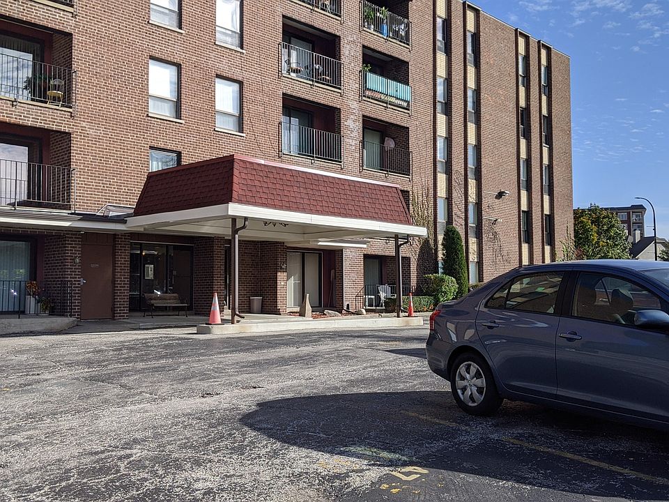 1st image of 6330 Lincoln Ave Unit 2G