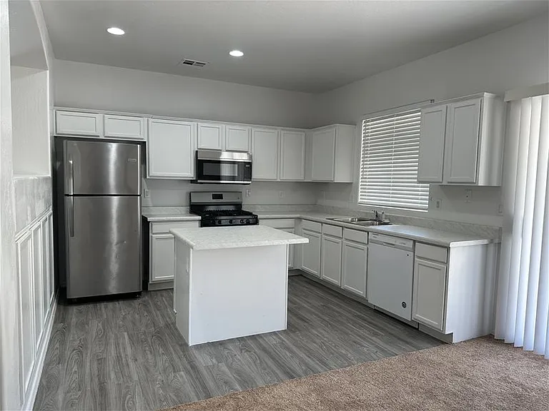 9711 W Horse Thief Pass — Photo 5