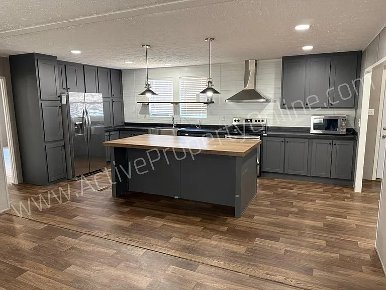 202 Reed Clark Rd — Photo 2