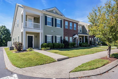 2031 Hemlock Dr #1 Photo 1